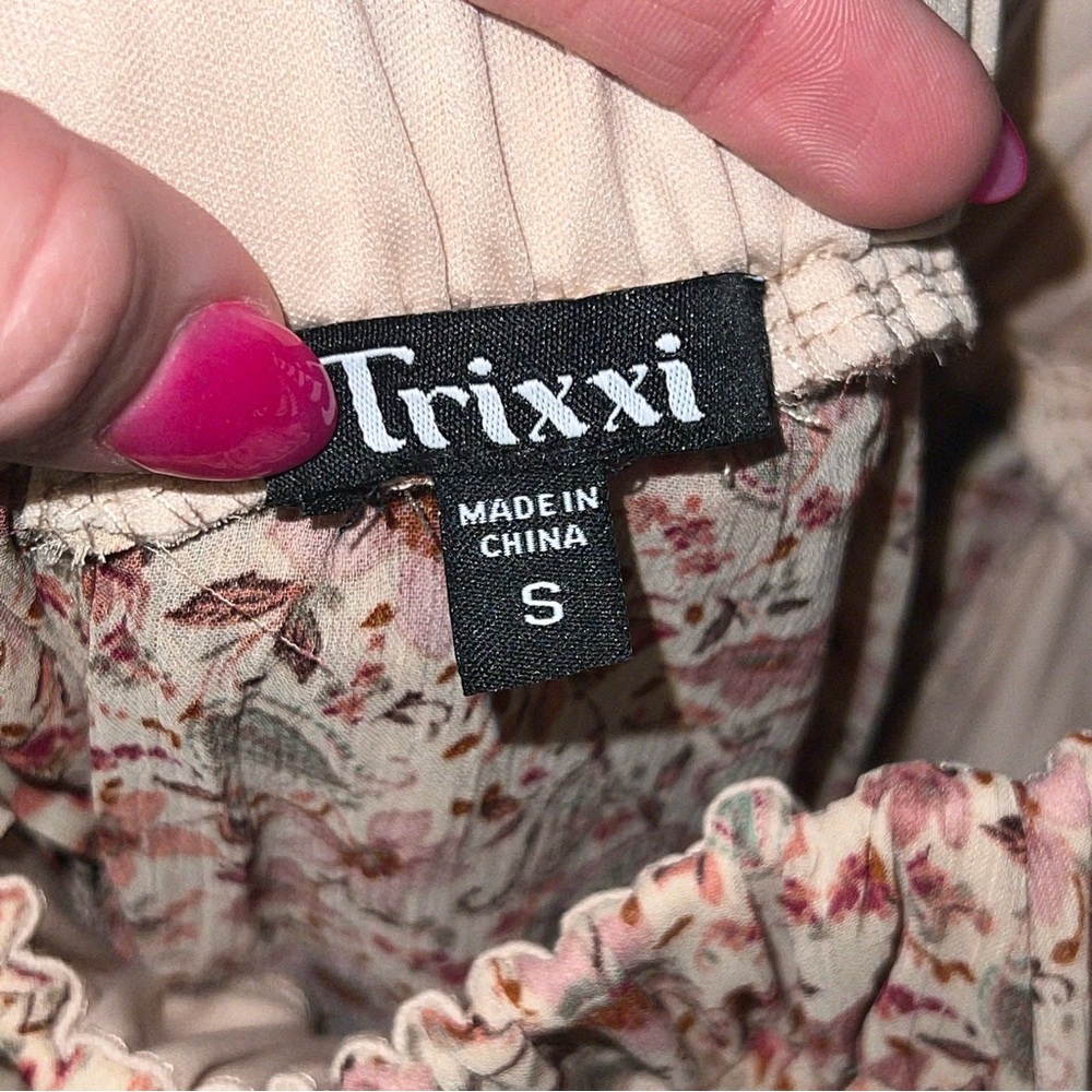 Trixxi Pink Floral Romper - Picture 3 of 5
